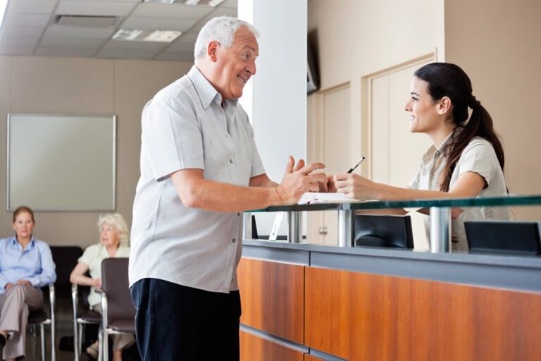 Tıbbi Sekreter Nasıl Olunur? Gerekli Şartlar Nelerdir?